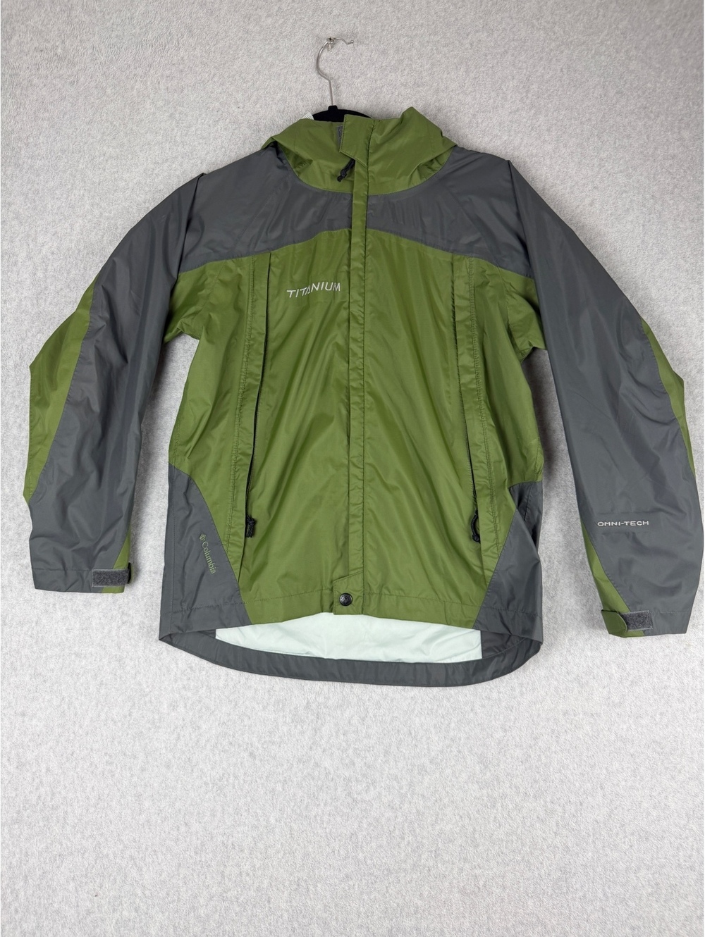 Columbia Titanium Omni-Tech Youth 10/12 Waterproof Hooded Rain Jacket Green Gray